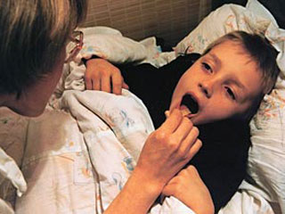 Ребенок болеющий парагриппом