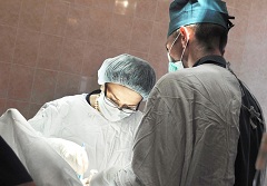 Хирургическое иссечение опухоли - один из методов лечения саркомы