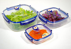 Хранение продуктов питания лучше всего осуществлять в пластмассовых, эмалированных или алюминиевых ванночках или мешочках из полиэтиленовой пленки. 