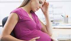 Чем же лечить мигрень при беременности? 