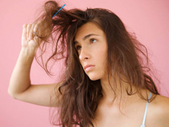 Уход за сухими волосами в следствии неблагоприятными факторами