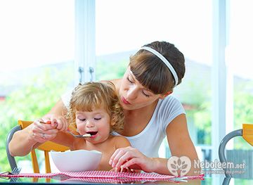 Для кормления ребенка в 1 год можно использовать адаптированные молочные смеси