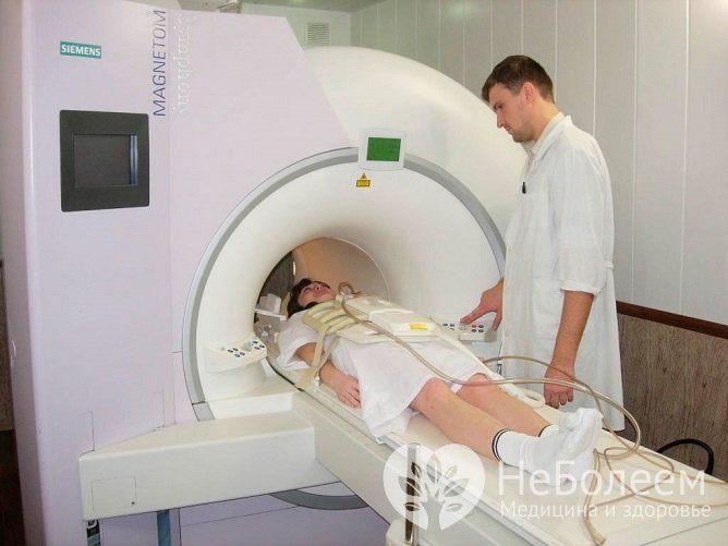 Для диагностики болезни Гентингтона проводят МРТ головного мозга