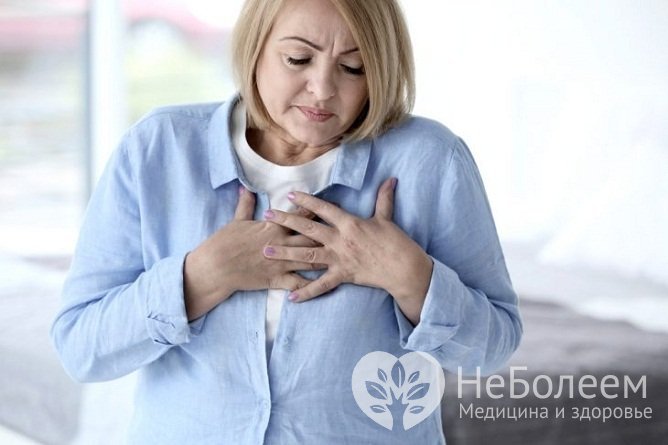 Средний гемоторакс проявляется болью в грудной клетке, одышкой, интенсивным кашлем