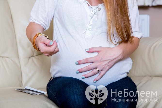 Колит может негативно отразиться на течении беременности, поэтому его лечение необходимо