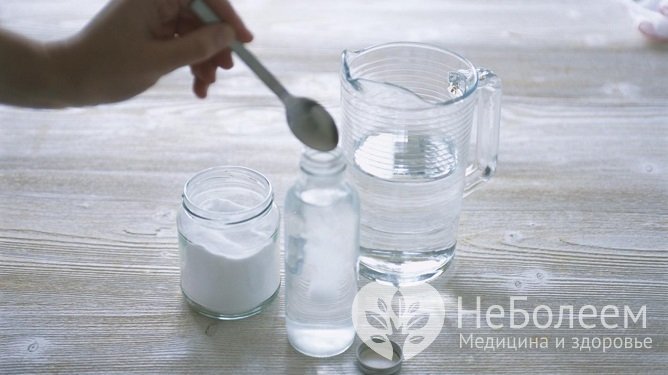 Солевой раствор для промывания носа легко приготовить в домашних условиях