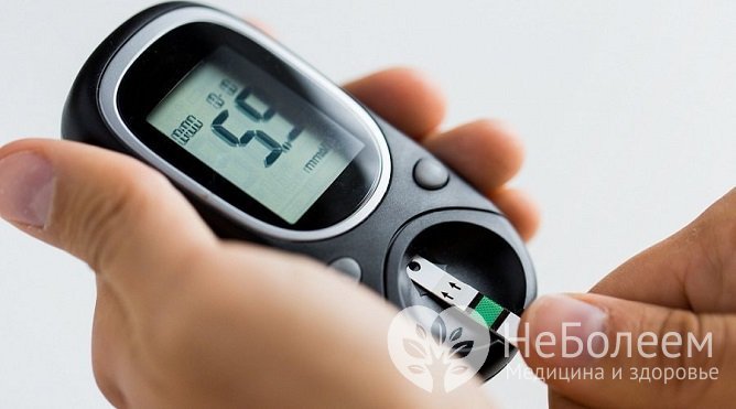 Портативный глюкометр позволяет контролировать уровень сахара в крови в домашних условиях
