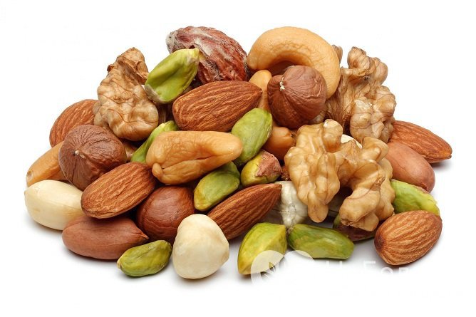 Орехи - ценный пищевой продукт, благоприятно влияющий на обмен веществ