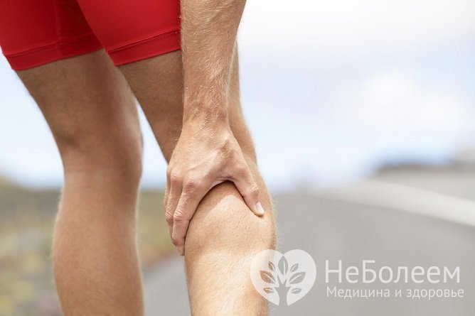 Онемение ног может быть вызвано как физиологическими, так и патологическими причинами