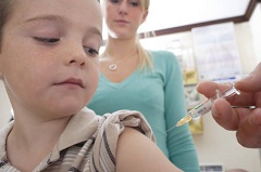Прививка от оспы обеспечивает иммунитет к заболеванию на 3-5 лет