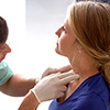 От чего могут болеть лимфоузлы на шее