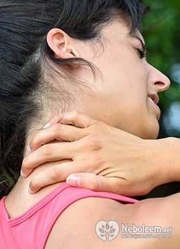 Почему возникает спазм мышц шеи