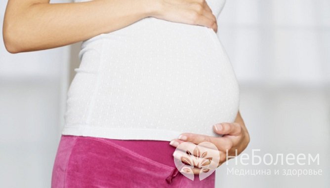Ложная беременность имитирует признаки настоящей беременности, даже увеличение живота