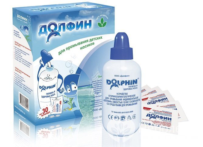 Для промывания полости носа могут использоваться препараты на основе морской соли, в частности Долфин