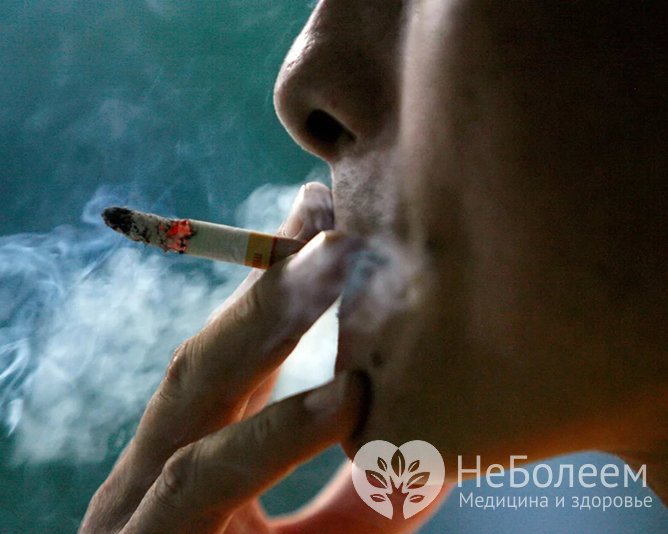 Курение повышает давление или понижает?