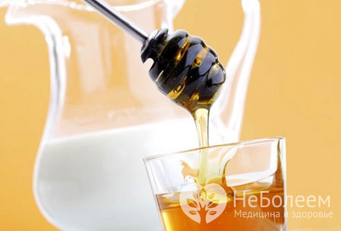 Молоко с медом - одно из самых популярных противопростудных и противокашлевых народных средств