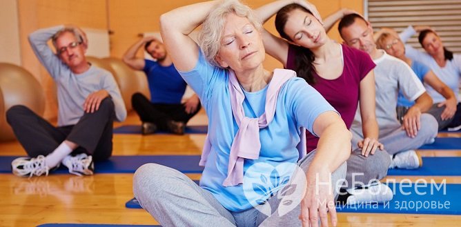 После инсульта в восстановительном периоде может быть рекомендована йога