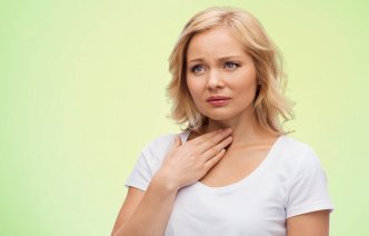 Как избавиться от першения в горле: эффективные средства лечения